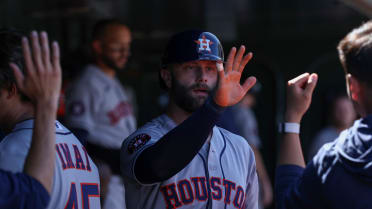 Christian Walker drills a homer, three hits vs. A's