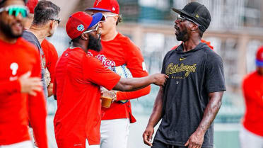 Phillies' Bryson Stott extends historic hitting streak to 14-games – NBC  Sports Philadelphia