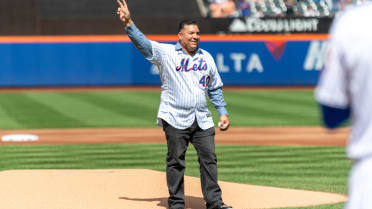 Mets' Bartolo Colon's face covers new shirt - Sports Illustrated