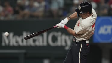 Texas Rangers Rookie Evan Carter Gets First MLB Home Run Ball, Not Sure  Where to Keep It - Sports Illustrated Texas Rangers News, Analysis and More