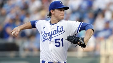 Bobby Witt Jr. signs deal with Royals