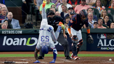 Rangers avanza a la Serie Divisional tras vencer a los Rays en dos juegos,  el último por paliza 7-1