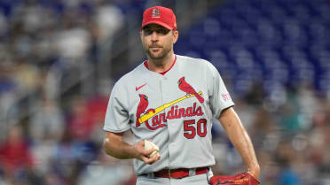 Cardinals' Adam Wainwright to open season on IL with groin strain