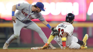 Jeff McNeil Becomes 1st Mets Player to Win MLB Batting Title