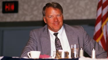 Lee Thomas, architect of NL champion 1993 Phillies, dies at 86