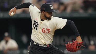 Grant Anderson wins in relief in MLB debut, Rangers beat Tigers 10