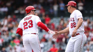 Brandon Drury leads Los Angeles Angels against Seattle Mariners in MLB  action - BVM Sports