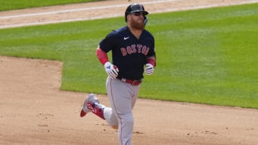 Red Sox' Justin Turner taken to hospital after getting hit in head