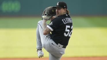 Mike Clevinger escapes a jam, 09/24/2023