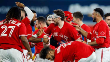 Danny Jansen's walk-off single caps Jays comeback as they sweep Atlanta -  The Globe and Mail