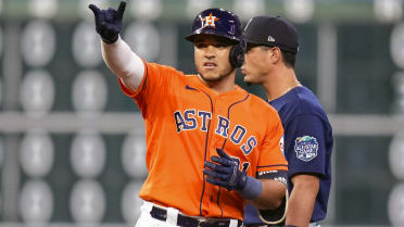 Houston, United States. 21st June, 2022. Houston Astros first baseman Yuli  Gurriel (10) draws a walk in the bottom of the fifth inning of the MLB game  between the Houston Astros and