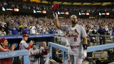 Dodgers: Max Muncy Hopeful Albert Pujols can Hit No. 700 in LA - Inside the  Dodgers