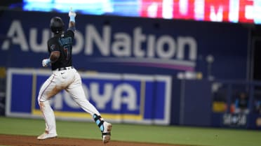 FOX Sports: MLB X:ssä: Marlins manager Don Mattingly pulled Jesus Sanchez  from the game after Sanchez did not run to first base on a flyout (via  @SNYtv)  / X