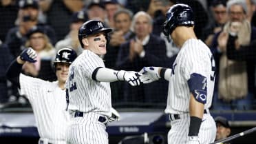 Domínguez becomes youngest Yankee to homer in 1st MLB at-bat