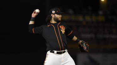 Giants notes: Brandon Crawford's sore knee opens a host of questions - The  Athletic