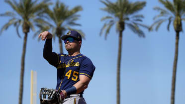 Sal Frelick and Joey Wiemer could make Brewers opening day roster