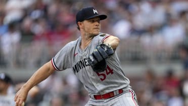 Minnesota Twins Dominate New York Yankees, Sonny Gray Pitches 7 S