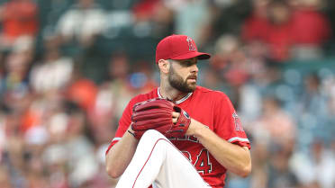 Lucas Giolito makes home debut as Angels snap losing steak in win