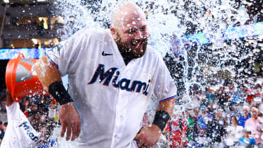 Jake Burger gives Marlins walk-off win over Mets