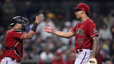 Arizona Diamondbacks All-Star Lourdes Gurriel Jr. Leaves Game With Hip  Injury - Fastball