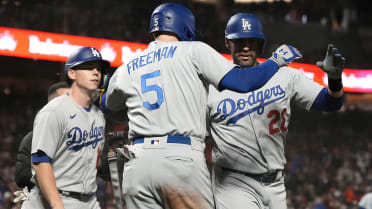 Freddie Freeman hits 59th double of season in Dodgers' 6-2 win