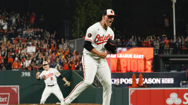 What a moment 🥹 #adleyrutschman #baltimoreorioles #orioles #mlb #base, adley  rutschman