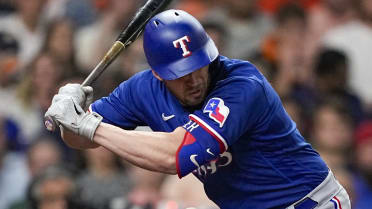 Texas Rangers to honor Juan Gonzalez on Friday night – Latino Sports