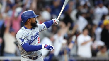 Teoscar Hernández's grand slam lifts Dodgers