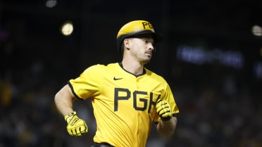 MLB 1st BRYAN REYNOLDS ゴールドref auto