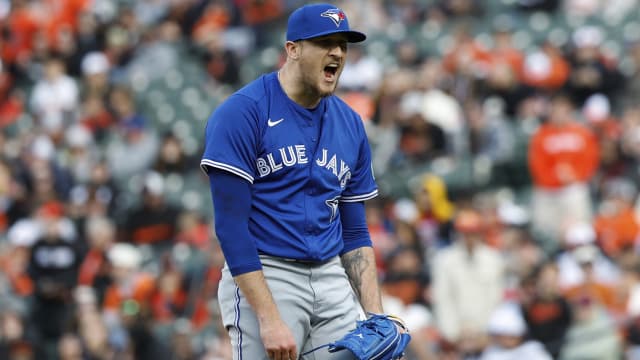 Jeff Hoffman's two-inning outing secures finale win over Orioles