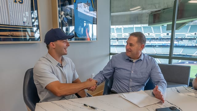 Brewers have deals with 2025 first-rounder Andrew Fischer, more