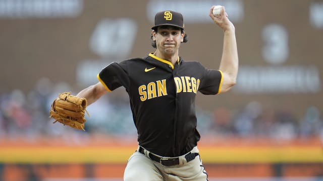 Full-team effort lifts Padres in Wolf's MLB debut