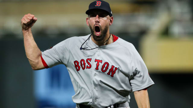 Red Sox notes: Matt Barnes looks strong as closer competition begins