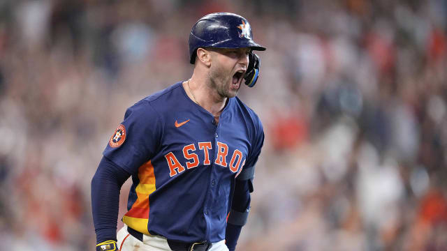 Christian Walker hits walk-off home run in Astros' win vs. Mariners