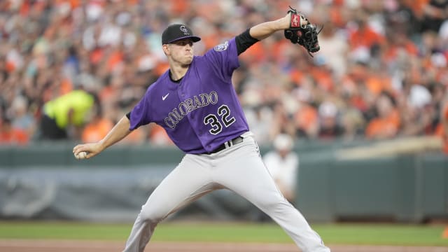 Mets rookie Chris Flexen enjoys first MLB win and first base hit