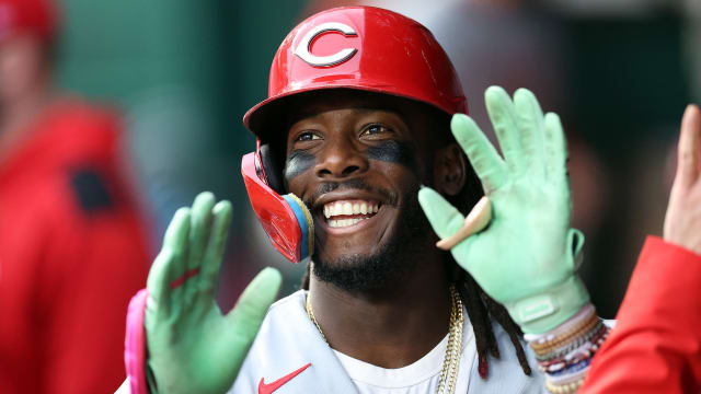 Elly De La Cruz hits two home runs in Reds' win vs. Royals