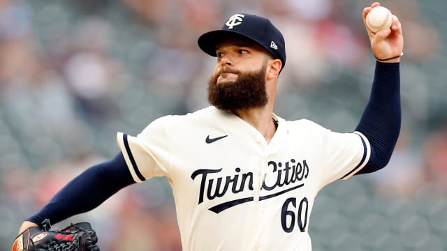 Dallas Keuchel pitches better, but the White Sox lose to the Angels