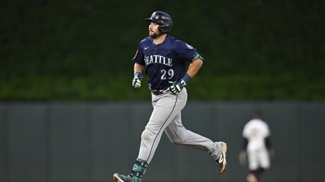 Mariners hit 4 home runs; Bryan Woo strikes out 9 in win vs. Twins