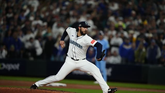 Mariners Exercise 2026 Club Option on Andrés Muñoz