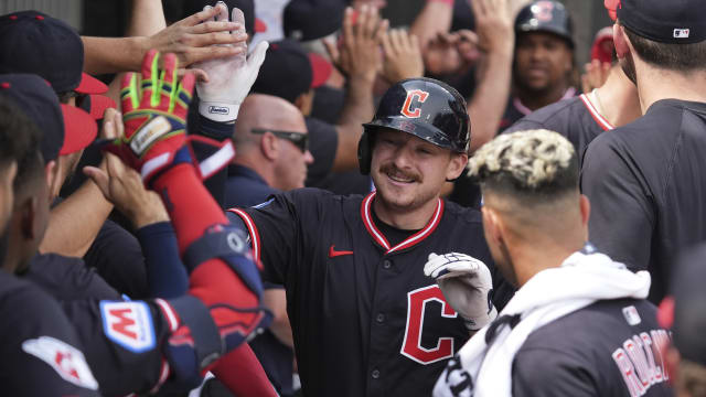 Kyle Manzardo hits three-run home run vs. White Sox