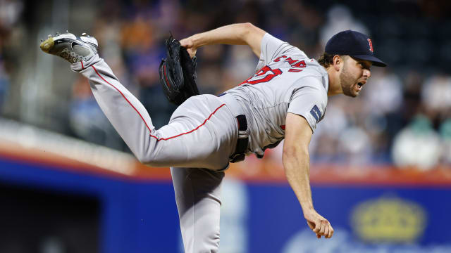Kutter Crawford to undergo surgery after right wrist injury