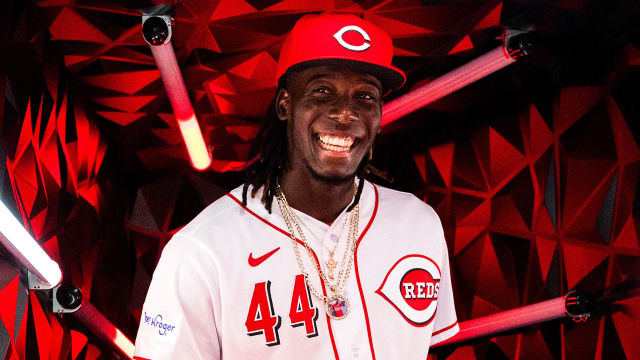 Everything you need to know about De La Cruz's MLB debut