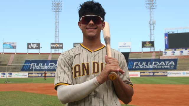 Padres' Salas joins Single-A ... at 16 years old