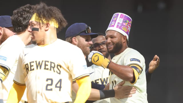 Jackson Chourio hits first career walk-off in Brewers' sweep of Dodgers