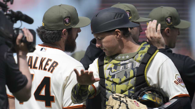 Giants rookies provide spark with 1st HR, 1st MLB win