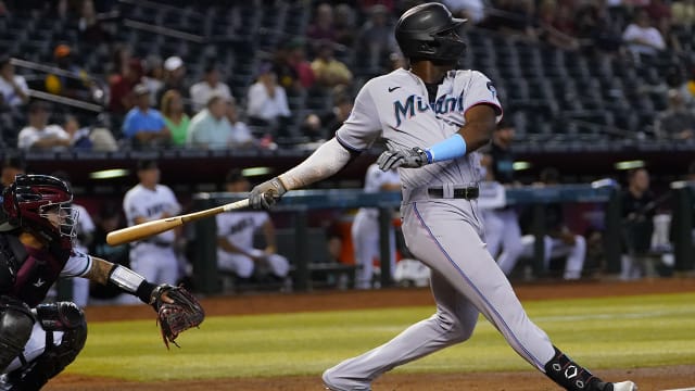 Marlins make MLB history with one-run victory vs. D-backs