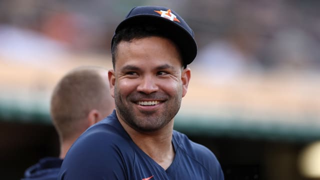 Jose Altuve partners with Houston non-profit Lily's Toy Box to give back to  Venezuela