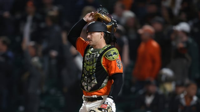 Bailey gets MLB debut late in Giants' 4th straight win