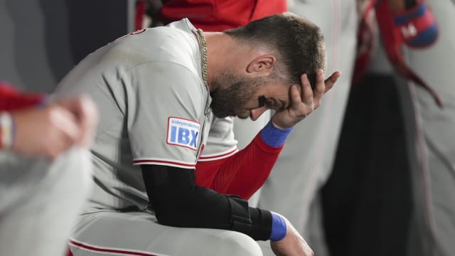 Bryce Harper placed on injured list with wrist injury