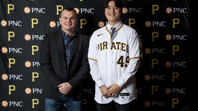 Shim realizes first part of dream as prospect signs with Bucs